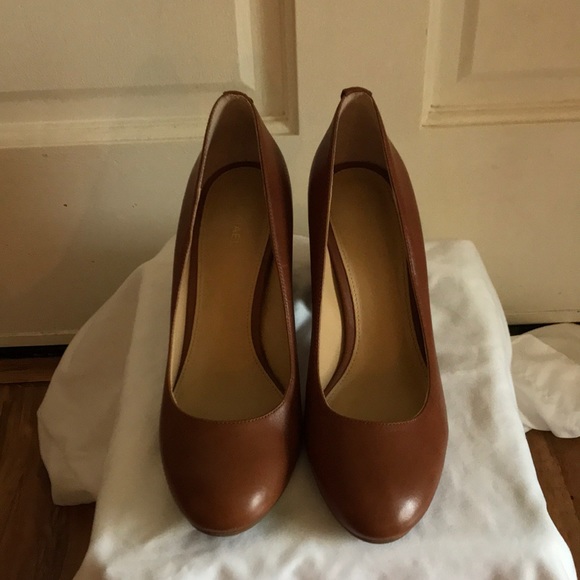 Michael Kors brown pumps - Picture 2 of 3